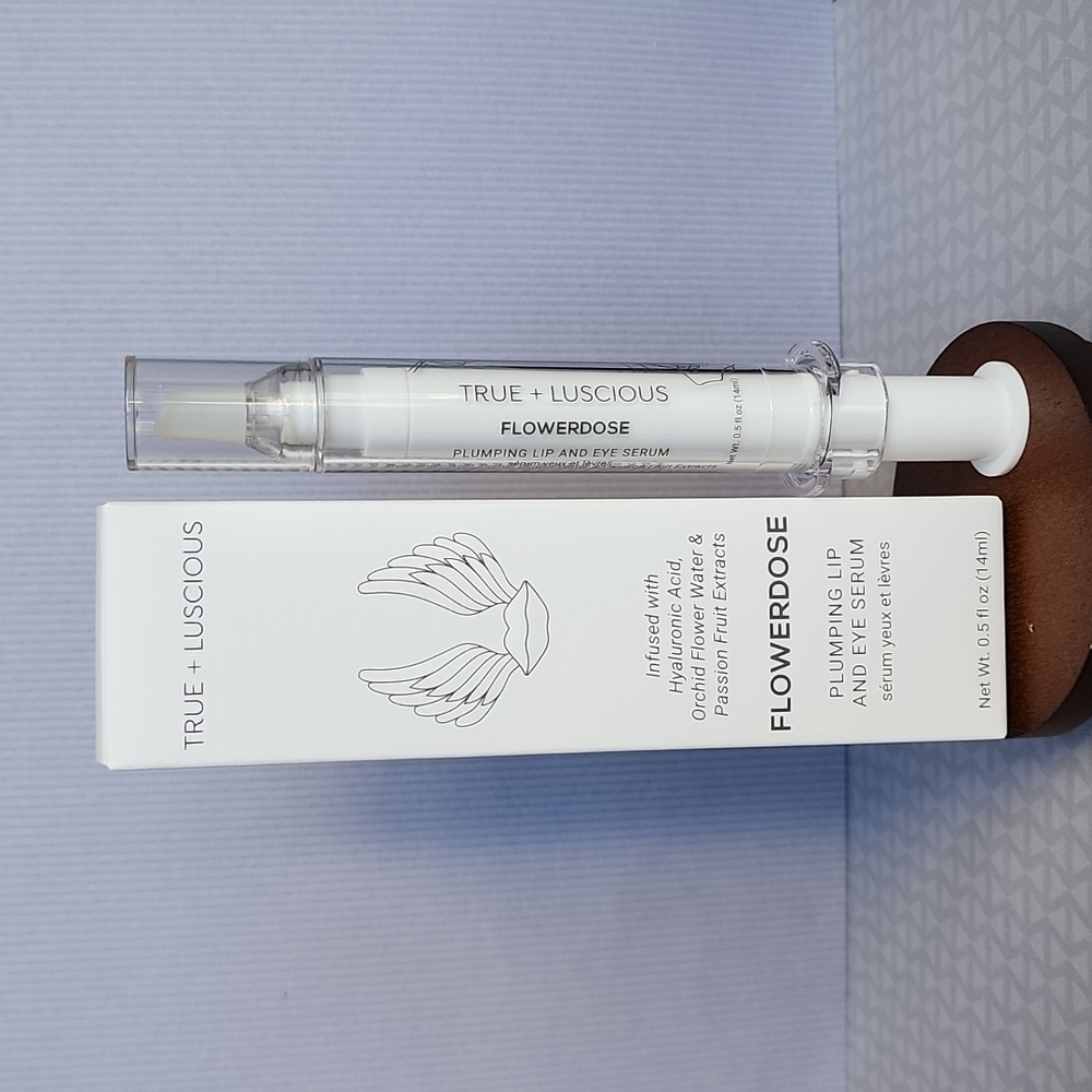 True + Luscious Flowerdose Plumping Lip and Eye Serum